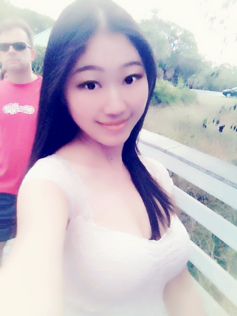 002gAXy8gy6SK4I22yA18&690